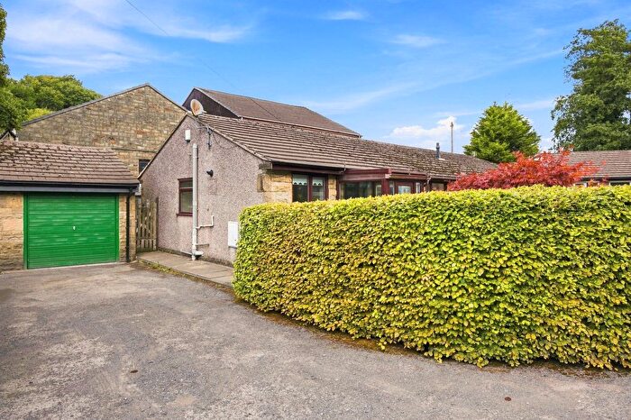 1 Bedroom Semi-Detached Bungalow For Sale In St. Saviours Court, Bacup, OL13