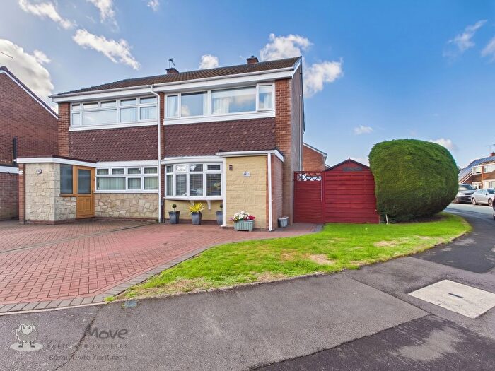 3 Bedroom Semi-Detached House For Sale In Jordan Avenue, Stretton, Burton-On-Trent, Staffordshire, DE13