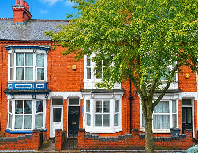 2 Bedroom Terraced House For Sale In Beaconsfield Road, Leicester, LE3