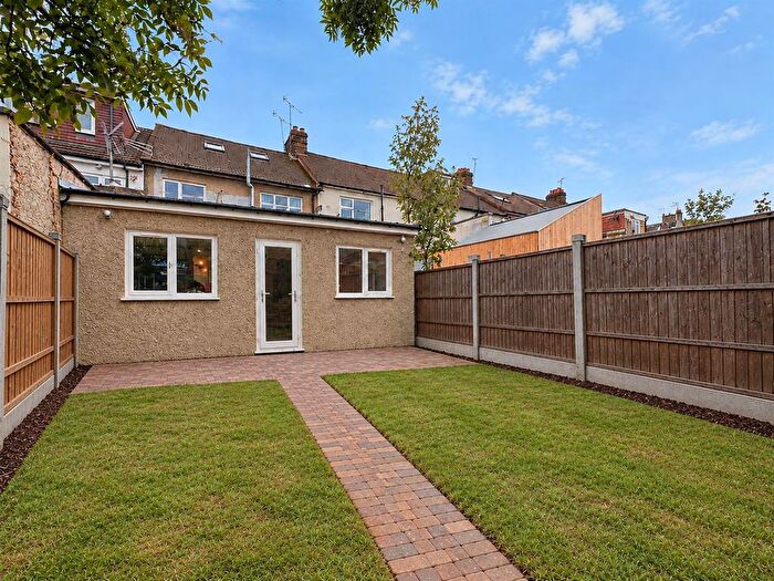 Studio To Rent In Cherry Tree Rise, Buckhurst Hill, IG9