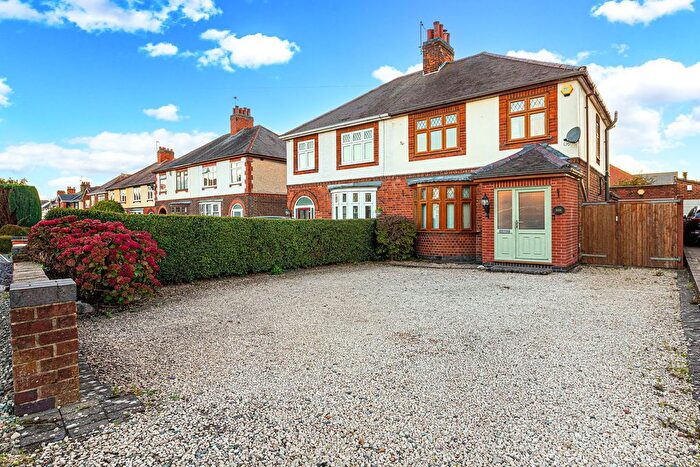 3 Bedroom Semi-Detached House For Sale In Melbourne Road, Ibstock, LE67