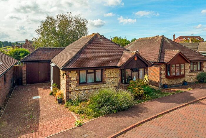 3 Bedroom Bungalow For Sale In Daisy Croft, Henfield, BN5