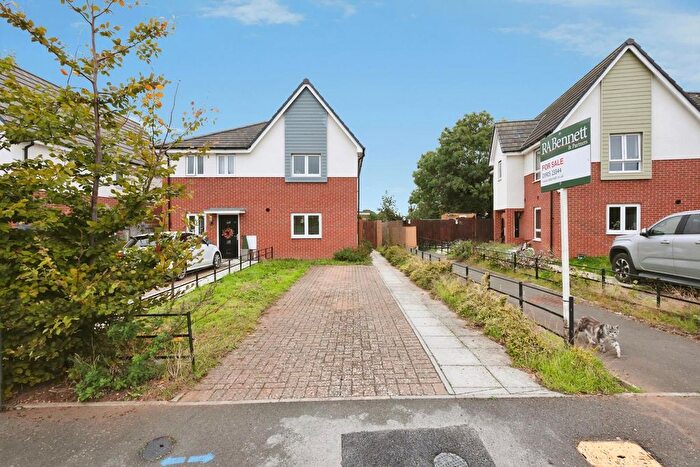 1 Bedroom Detached House For Sale In Oakley Close, Worcester, Worcestershire, WR2