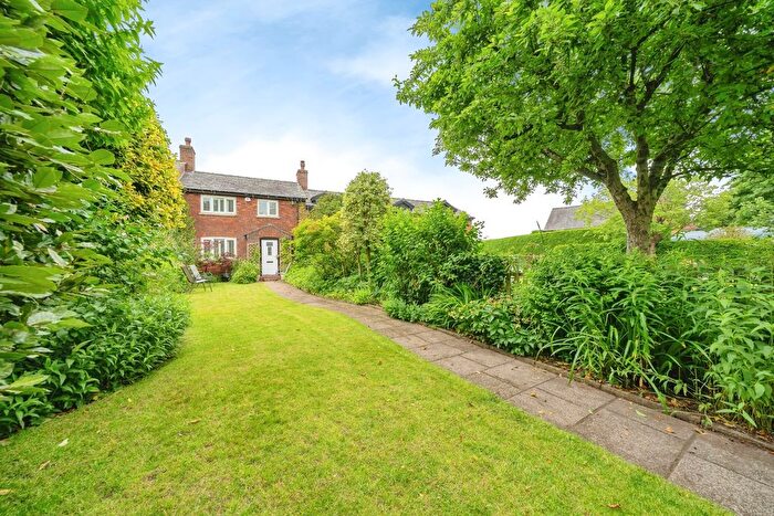 3 Bedroom Cottage For Sale In Southworth Lane, Croft, Warrington, Cheshire, WA3