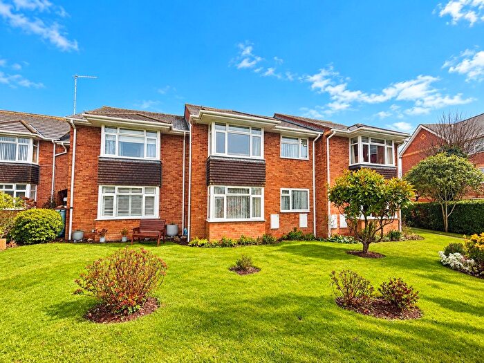 2 Bedroom Flat For Sale In Long Causeway, Exmouth, Devon, EX8