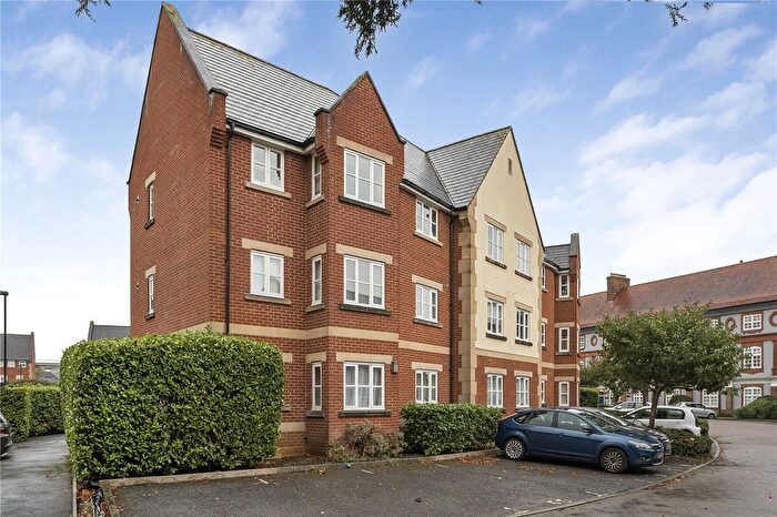 2 Bedroom Flat For Sale In Bennett Crescent, Oxford, OX4