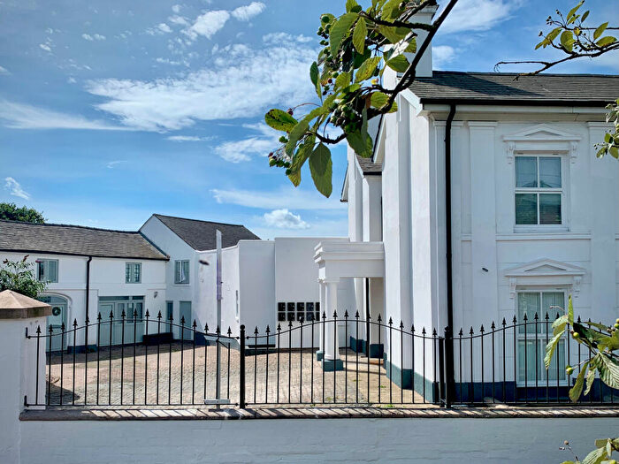 Apartment To Rent In Abberley House, Dudley, DY1