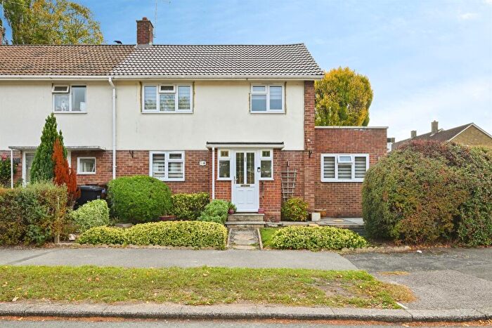 4 Bedroom End Of Terrace House For Sale In Thistle Grove, Welwyn Garden City, AL7