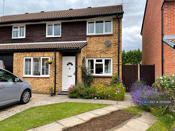 3 Bedroom Semi-Detached House To Rent In Binbrook Close, Lower Earley, Reading, RG6