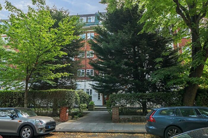 Flat To Rent In Acol Road London, NW6