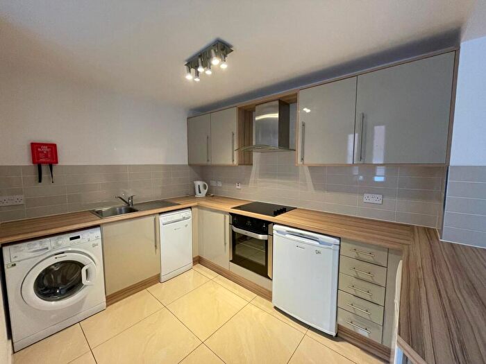 2 Bedroom Flat To Rent In Kilbourn Street, Nottingham, NG3