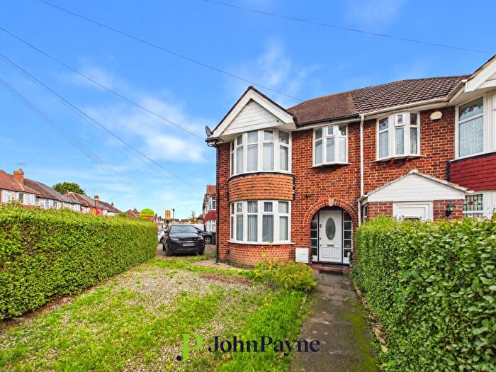 3 Bedroom Semi-Detached House For Sale In Ashington Grove, Whitley, Coventry, CV3