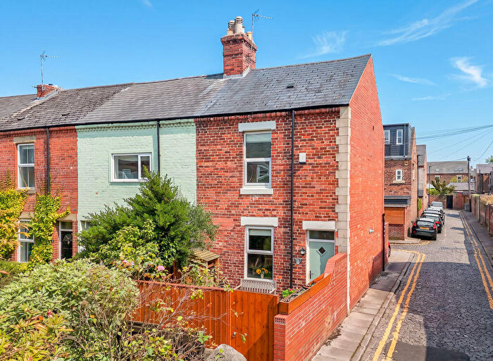 2 Bedroom Terraced House For Sale In Poplar Place, Gosforth, Newcastle Upon Tyne, NE3