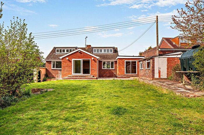 3 Bedroom Detached Bungalow For Sale In Goodiers Lane, Twyning, GL20