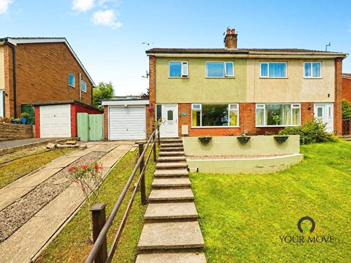 3 Bedroom Semi-Detached House For Sale In Huntington Drive, Darwen, Lancashire, BB3