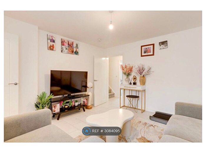3 Bedroom Detached House To Rent In Hucknall, Nottingham, NG15