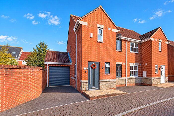 3 Bedroom Semi-Detached House For Sale In Dormeads View, Weston-Super-Mare, BS24