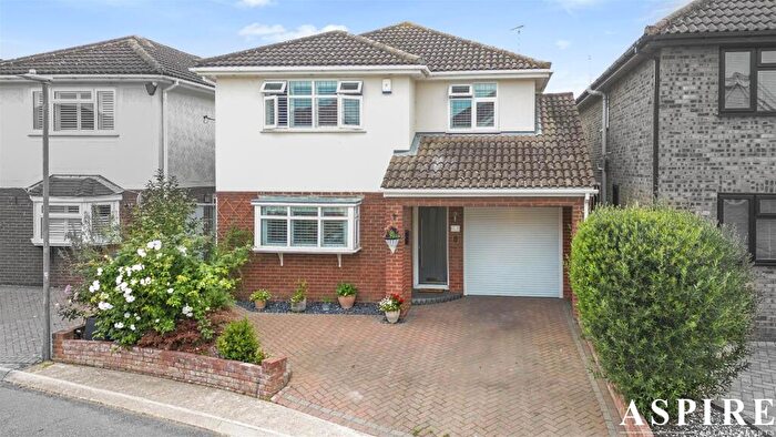 4 Bedroom Detached House For Sale In Video Tour Inside - Westwater, Benfleet, SS7