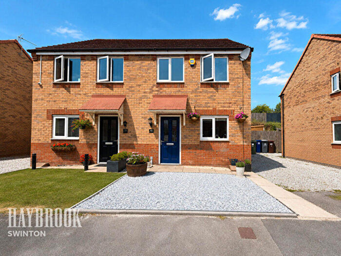 3 Bedroom Semi-Detached House For Sale In Smithy Croft, Bolton Upon Dearne, S63