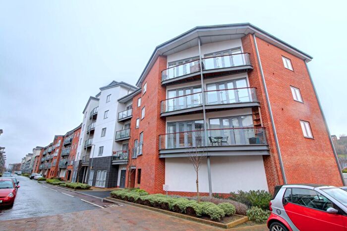 2 Bedroom Apartment To Rent In Trigo House, Worsdell Drive, Gateshead Central, Gateshead, NE8