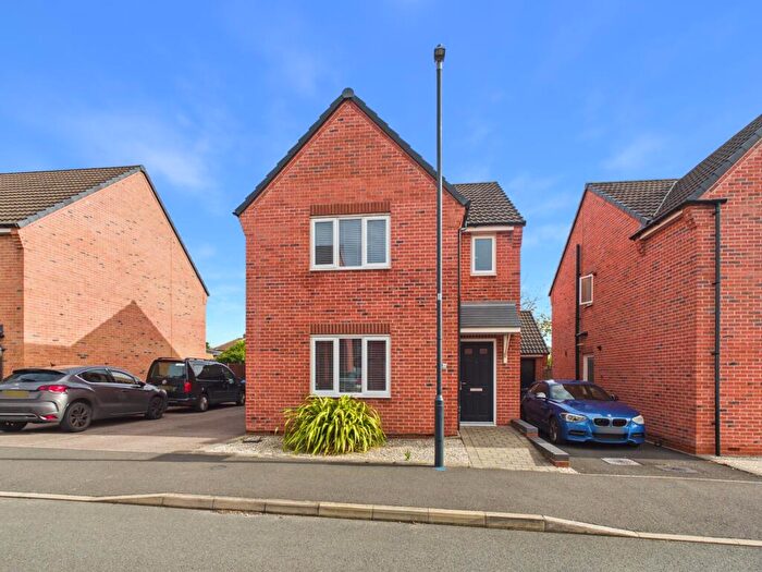 3 Bedroom Detached House For Sale In Merton Drive, Mackworth, DE22