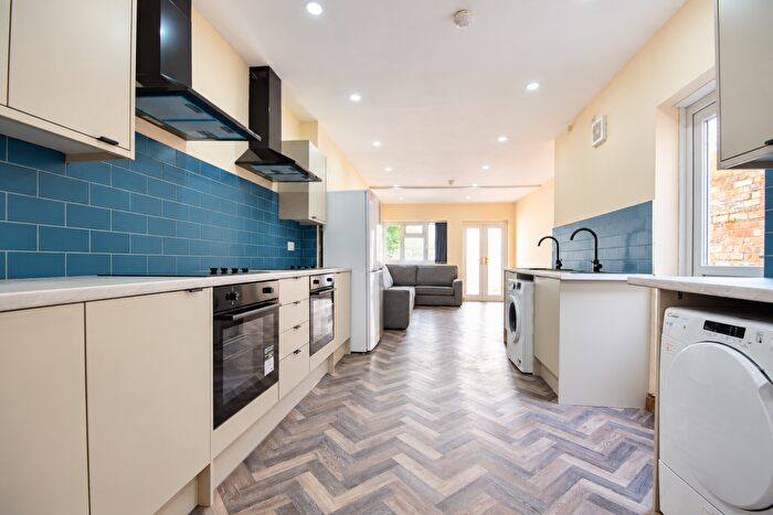 8 Bedroom House To Rent In Salisbury Road, Cathays, CF24