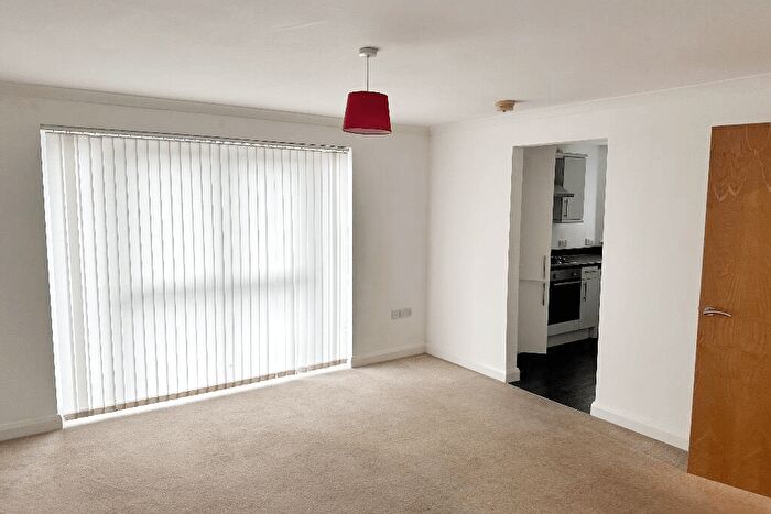 2 Bedroom Apartment To Rent In Rokerlea, SR6