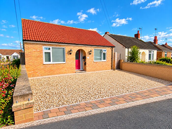 3 Bedroom Detached Bungalow For Sale In North Parade, Holbeach, PE12