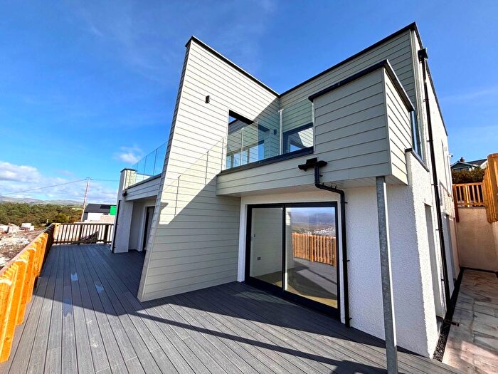 4 Bedroom Detached House For Sale In Gwastad Lane, Borth, SY24