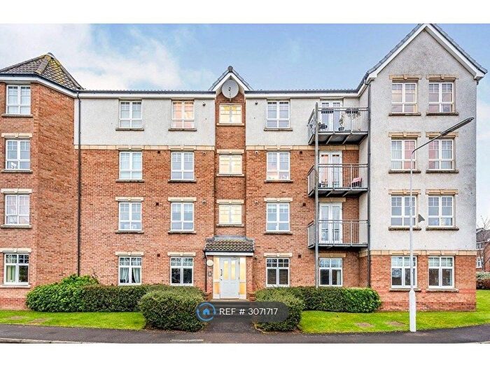 3 Bedroom Flat To Rent In Hutchison Way, Kirkcaldy, KY2