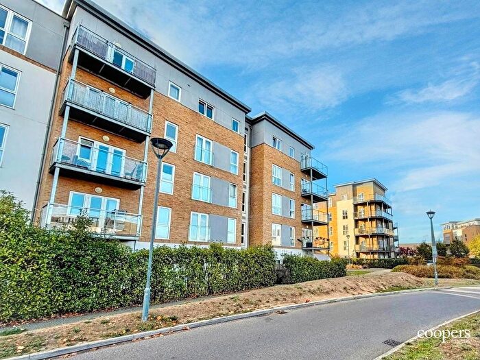 2 Bedroom Flat To Rent In Windsor Court, Pennyroyal Drive, West Drayton, UB7