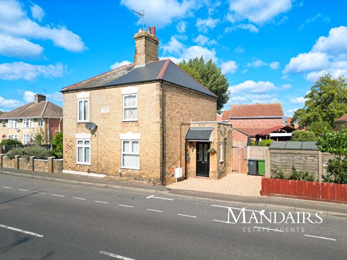 3 Bedroom Semi-Detached House For Sale In High Street, Fletton, Peterborough, PE2