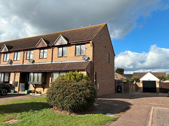 2 Bedroom End Of Terrace House To Rent In Freshfields, Dovercourt, Essex, CO12