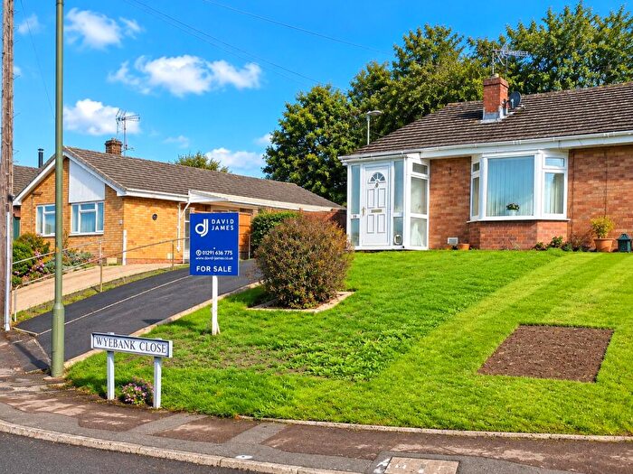 2 Bedroom Bungalow For Sale In Wyebank Close, Tutshill, Chepstow, Gloucestershire, NP16