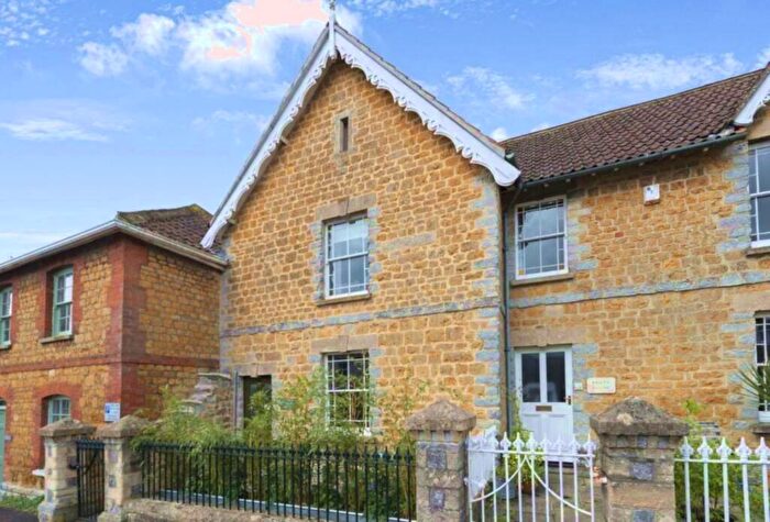 3 Bedroom Terraced House To Rent In Bailey Hill, Castle Cary, BA7