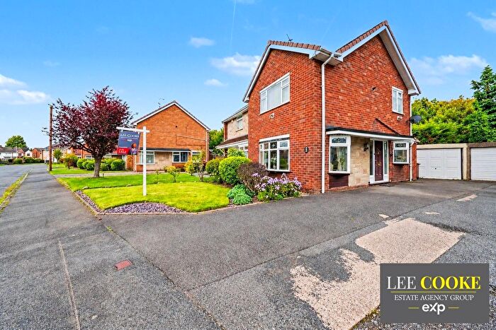 2 Bedroom Semi-Detached House For Sale In Grovelands Crescent, Off Cottage Lane, Fordhouses, Wolverhampton, WV10
