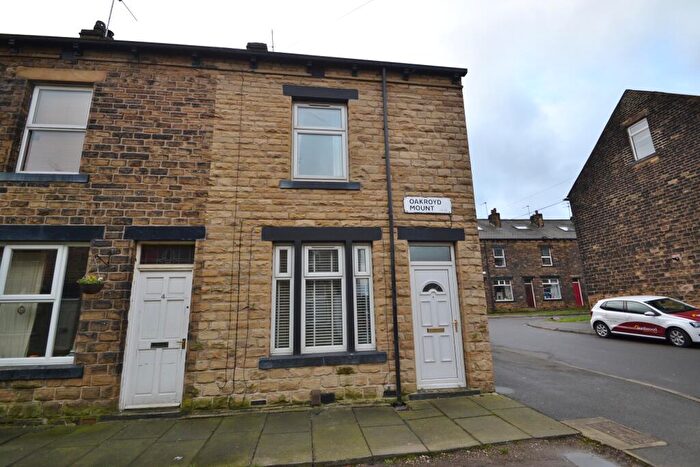3 Bedroom End Of Terrace House For Sale In Oakroyd Mount, Pudsey, Leeds, LS28