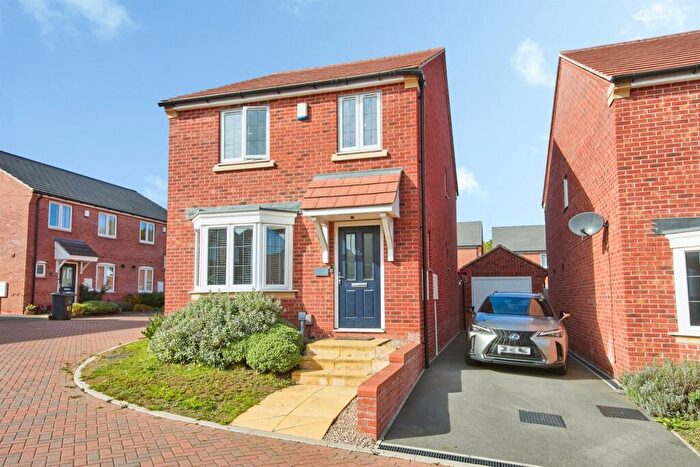 3 Bedroom Detached House For Sale In Pipistrelle Place, Littleover, Derby, DE23