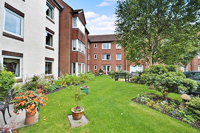 2 Bedroom Flat For Sale In Homebell House, Aldridge, WS9