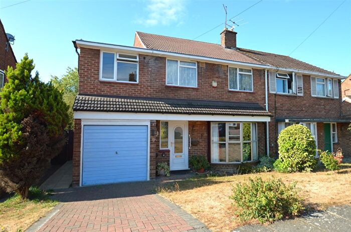 4 Bedroom Semi-Detached House For Sale In Crane Park Road, Whitton, TW2