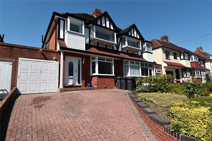 3 Bedroom Semi-Detached House To Rent In Colebourne Road, Moseley, Birmingham, West Midlands, B13