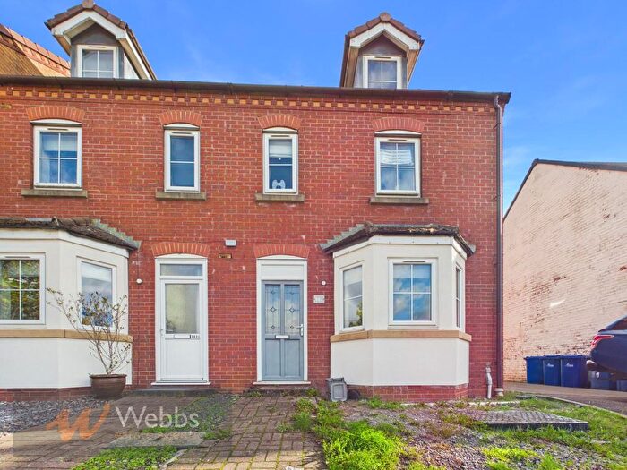 2 Bedroom Flat To Rent In Hednesford Road, Norton Canes, Cannock, WS11