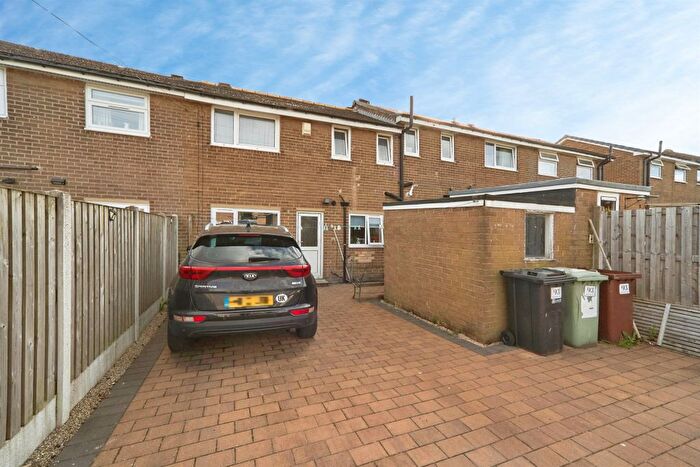 3 Bedroom Terraced House For Sale In Greenlea Avenue, Yeadon, Leeds, LS19