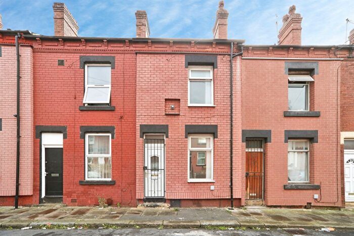 3 Bedroom Terraced House For Sale In Nowell Terrace, Leeds, LS9