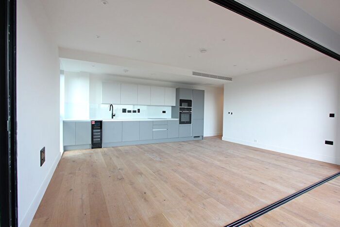 2 Bedroom Flat To Rent In Horatio Apartments, Graphite Square, London, SE11