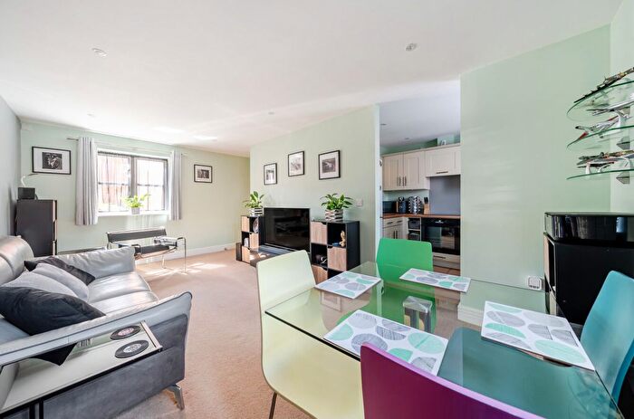 2 Bedroom Flat For Sale In Consort Mews, Knowle, Fareham, Hampshire, PO17