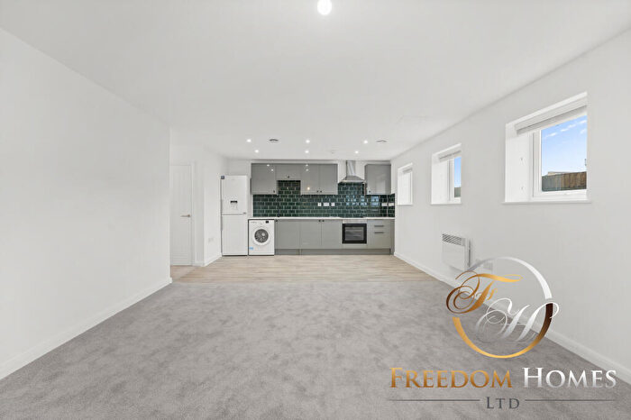2 Bedroom Flat To Rent In Peppercorn Close, Peterborough, Cambridgeshire, PE1
