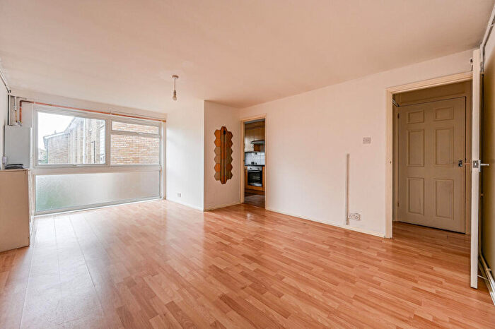 2 Bedroom Flat For Sale In Hope Park, Bromley North, Bromley, BR1