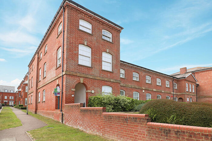 2 Bedroom Flat For Sale In George Roche Road, Canterbury, CT1