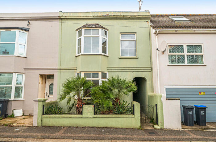 2 Bedroom Terraced House For Sale In Stanhope Road, Worthing, West Sussex, BN11